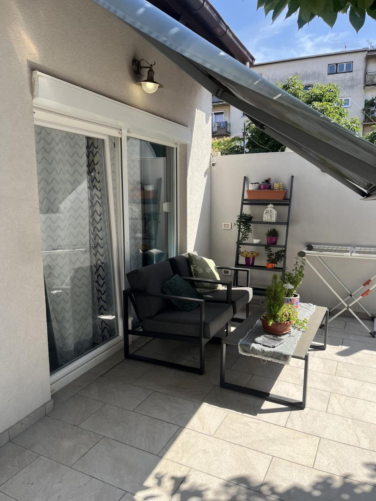 Small House Nea In City Center-With Free Parking Pula Exterior photo